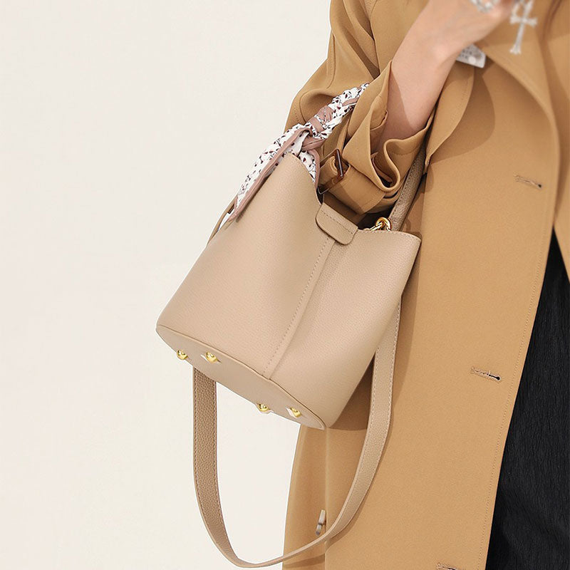 Commuter Soft Bucket Bag Leather Fashion Top Grain Leather Vegetable Basket Crossbody Bag