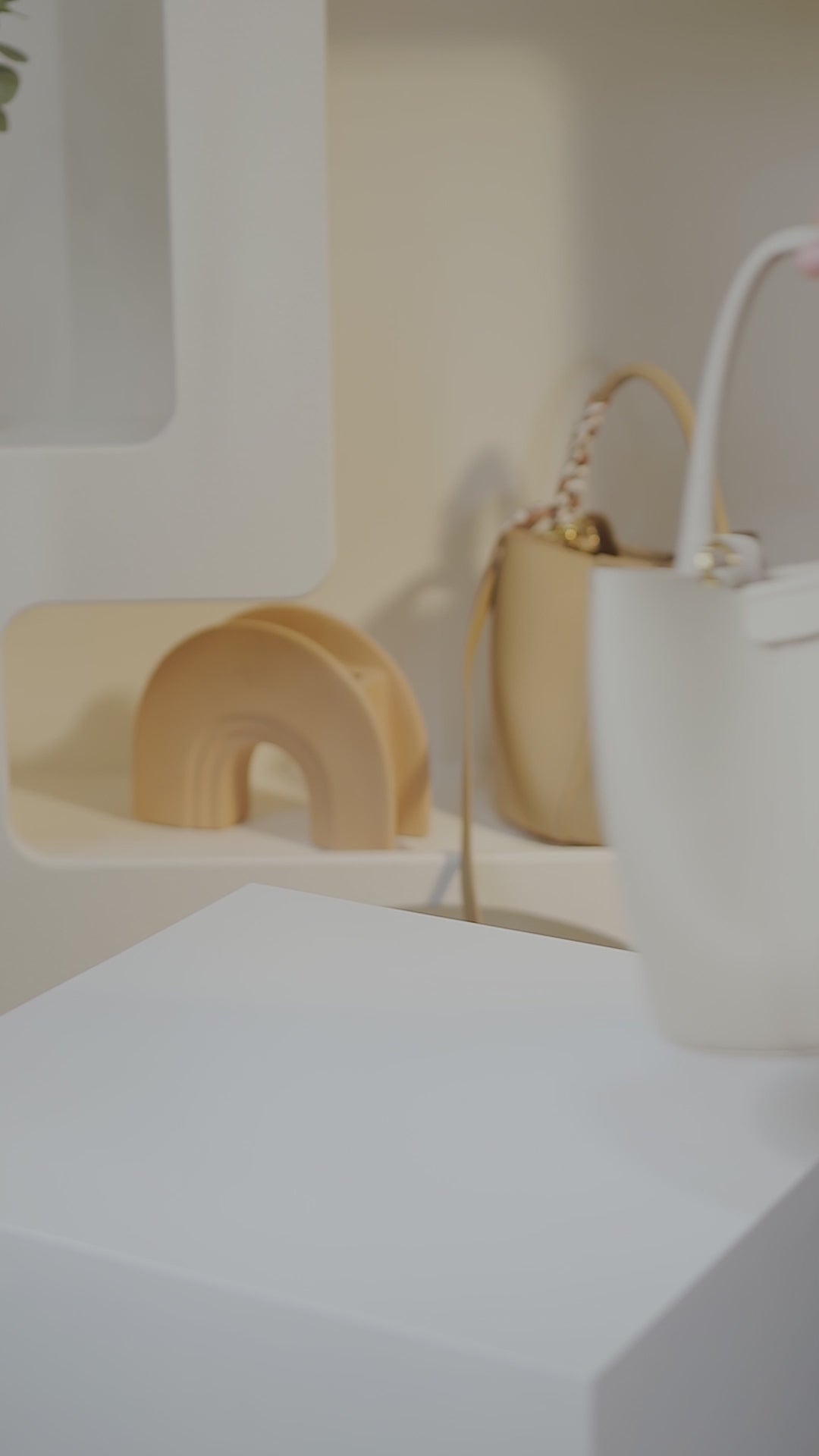 Commuter Bucket Bag Leather Fashion Top Grain Leather Vegetable Basket Crossbody Bag